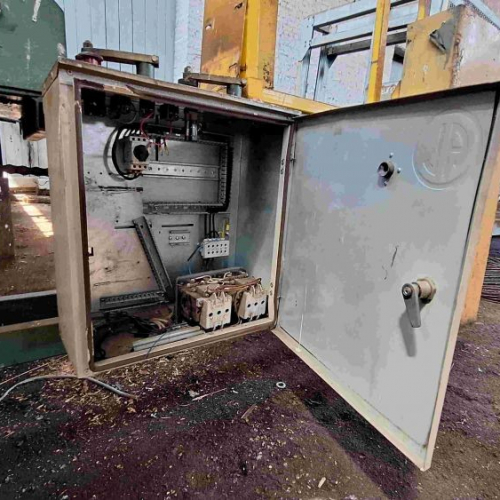 Станок фрезерный для резки древесины