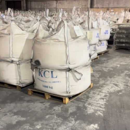 Калий хлористый в биг-бегах весом 1000 кг. Общий вес 20 тонн.