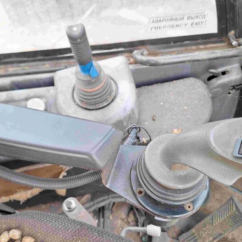 Форвардер Амкодор 2661-01