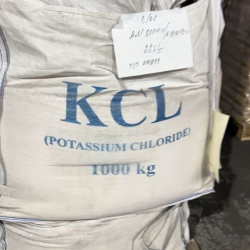 Калий хлористый в биг-бегах весом 1000 кг. Общий вес 15,944 тонн.