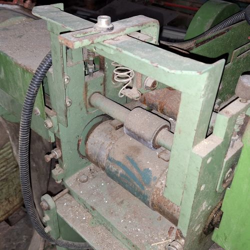 Автоматическое подающее устройство к строгальному станку (-20)