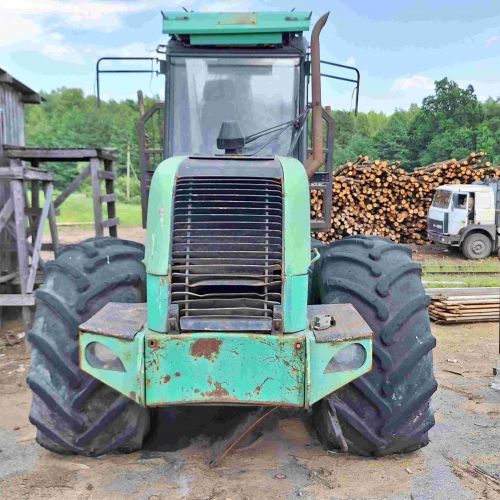 Форвардер Амкодор 2661-01