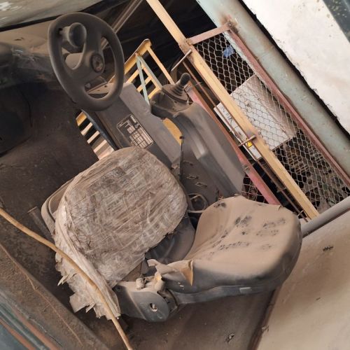 Электрический вилочный погрузчик 3т.