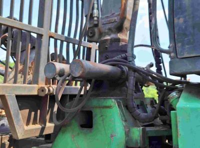 Форвардер Амкодор 2661-01