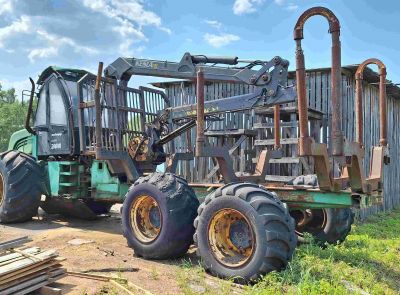 Форвардер Амкодор 2661-01