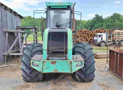 Форвардер Амкодор 2661-01