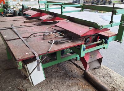 Торцовочный станок трехпильный (-20%)